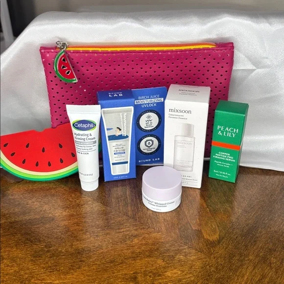 🔥DELUXE SKINCARE PRODUCTS BUNDLE - Picture 4 of 5